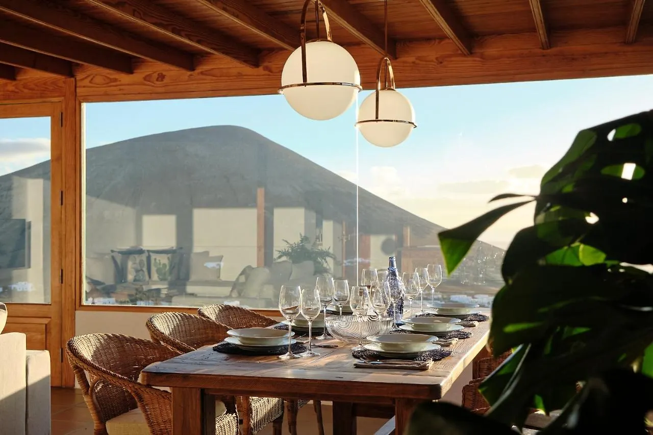 Ecofinca Aulaga Masdache Spain